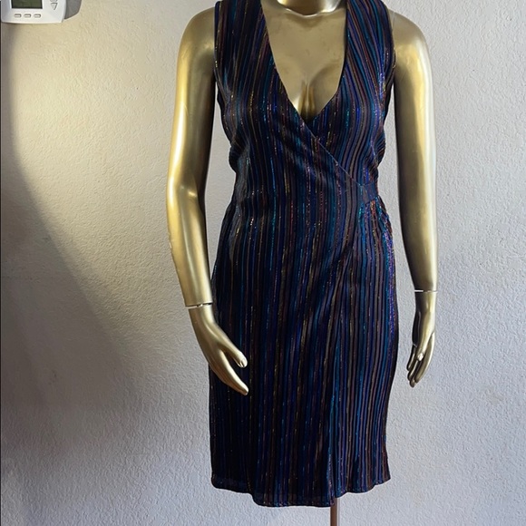 Dress - Picture 3 of 5